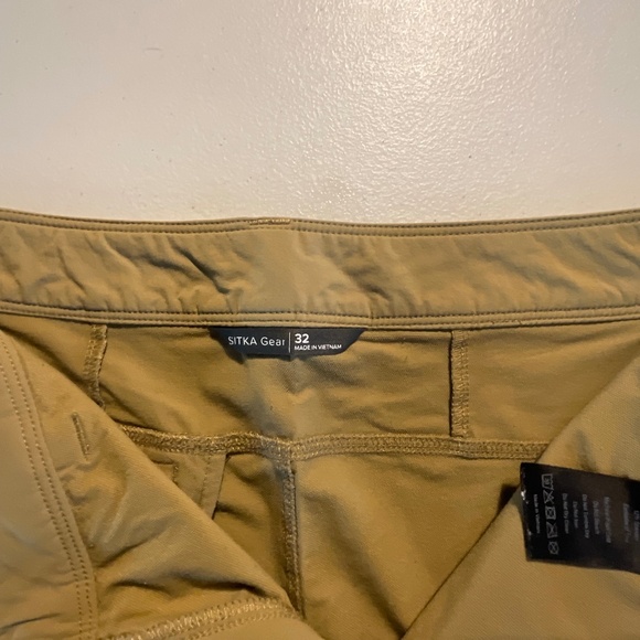 SITKA Gear Territory Short 32 waist - Picture 4 of 7
